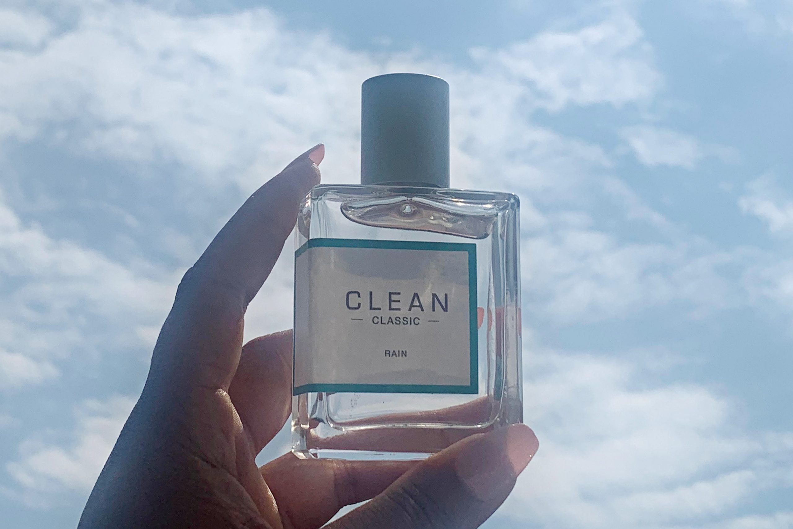 Citere Klimaanlæg Destruktiv I Finally Decided on a Clean Summer Women's Perfume; Classic Rain Eau de  Parfum - Just Brennon Blog