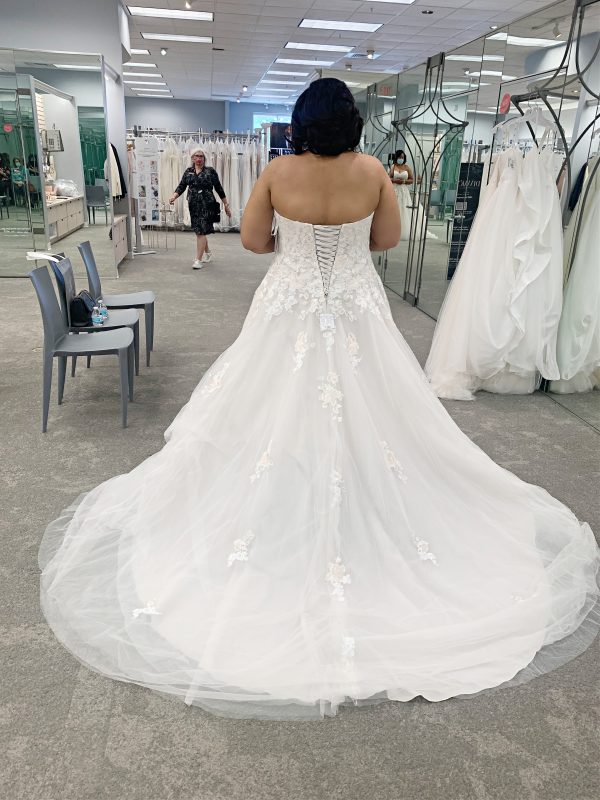 My First Appointment with David's Bridal (Plus Tips!) - Just Brennon Blog