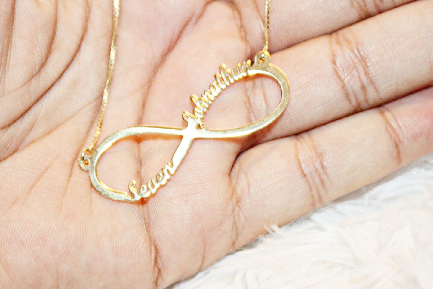 The long necklace: how should you wear yours? - The Blog of