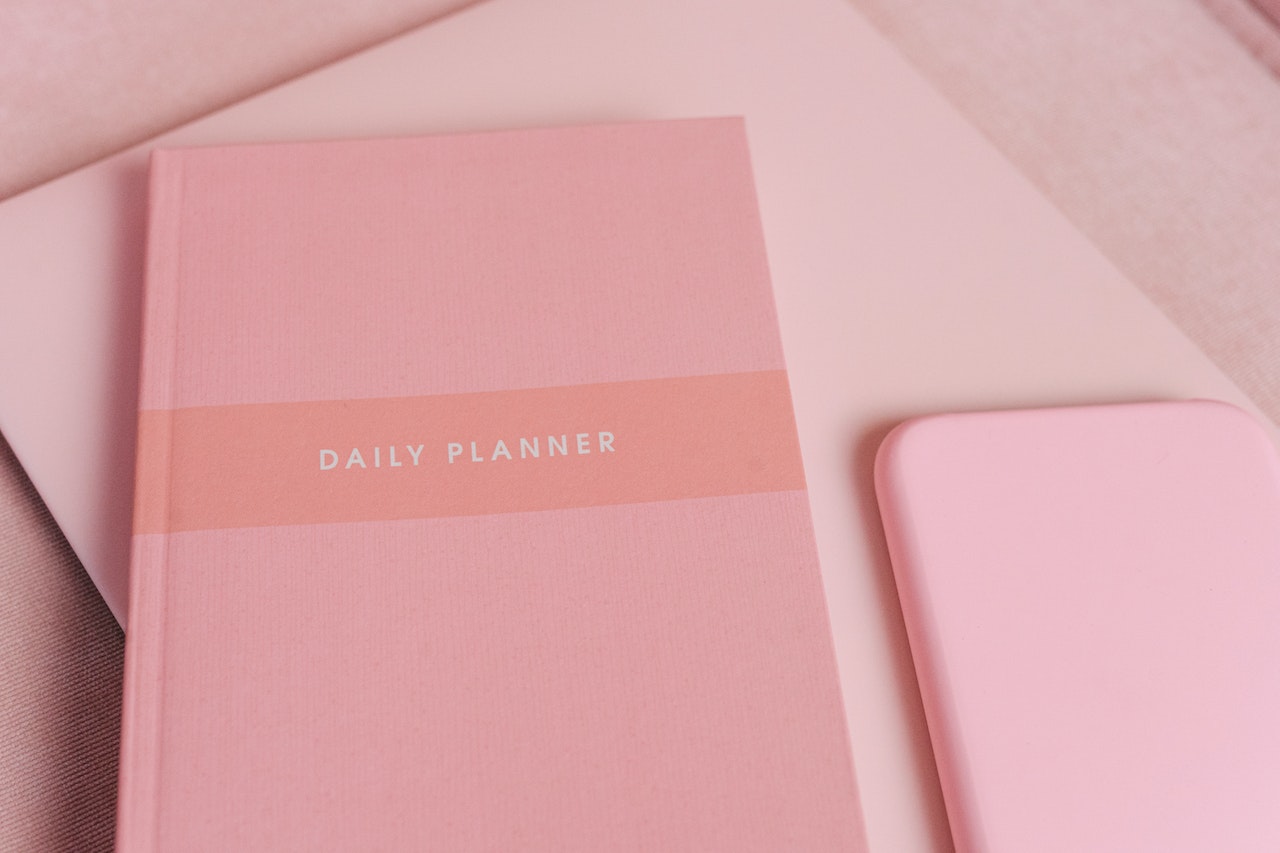 Reasons to Keep a Work Journal (and How to Get Started) 
