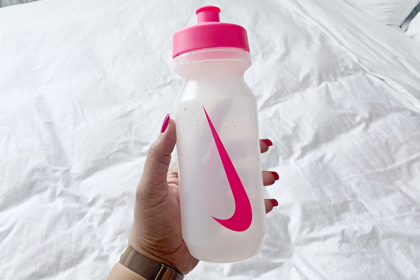 Nike Big Mouth 2.0 22 Oz Water Bottle | Clear and Pink