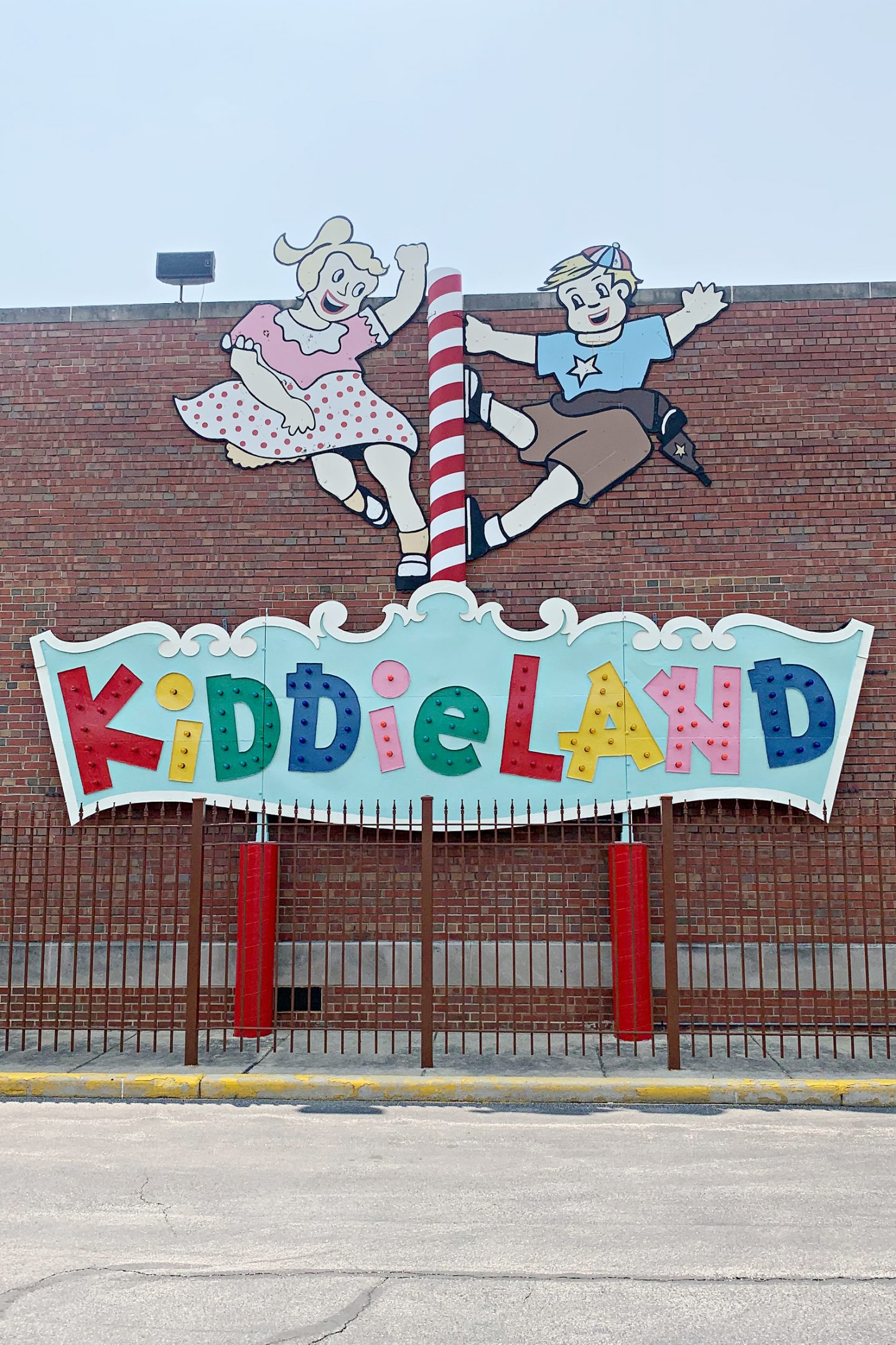 100 Life Goals: Revisiting Childhood Memories; the Kiddieland Sign