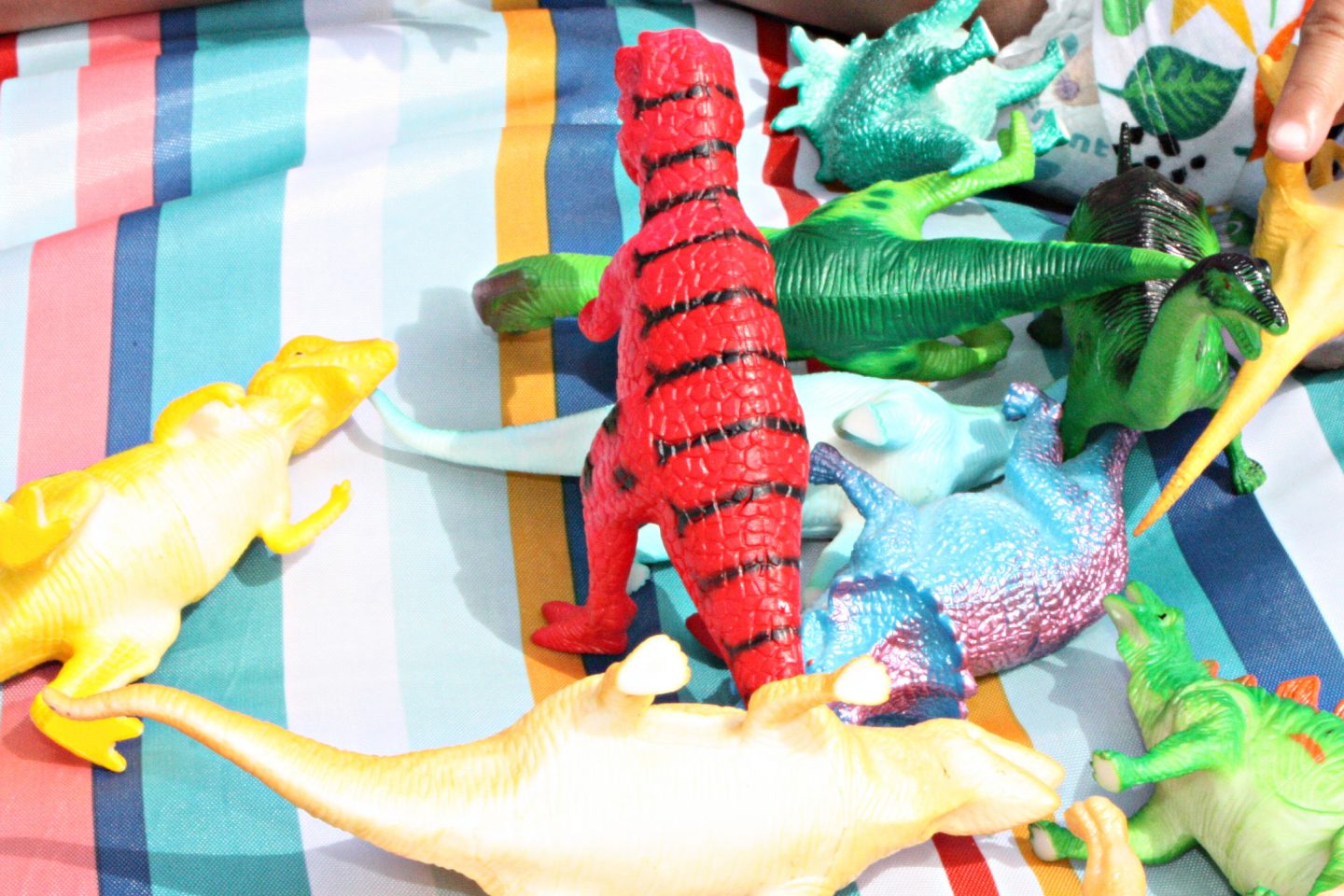 An Adorable Play Date with 3 Bees & Me Fun Dinosaur Toys from Amazon