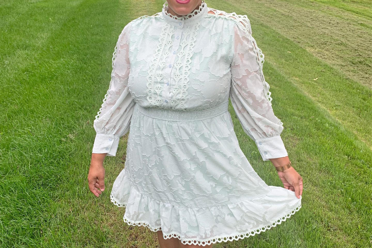 Summer to Fall Transitional Dress: Mint Green Jacquard Ruffle Hem Dress #OOTD

